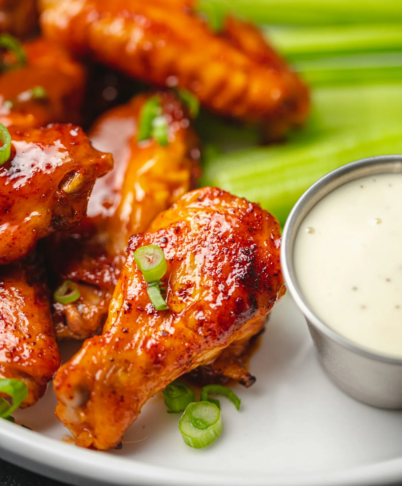 Crispy Air Fryer Buffalo Chicken Wings with Tangy Blue Cheese Dip (Extra-Crunchy!)